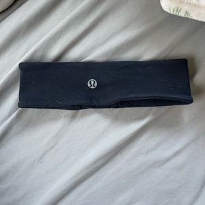 Black Lululemon headband